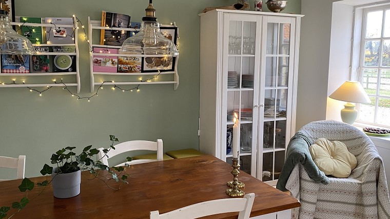 villa gress, Gavlen, lyse v&aelig;relser, skriveophold, ro og fred, fordybelse, m&oslash;n,refugieophold, skriveophold, portfl&oslash;jen, villa gress, m&oslash;der, skrivero, natur